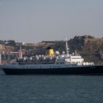 Paquete Funchal de regresso ao mar